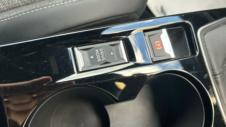 Peugeot 2008 1.2 PureTech 130 Allure 5dr Petrol Estate